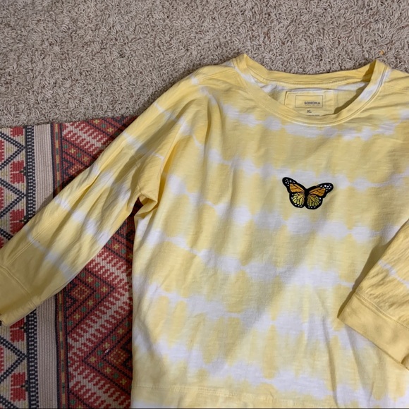 tie dye butterfly cozy sweater 💛🦋 - Picture 4 of 7